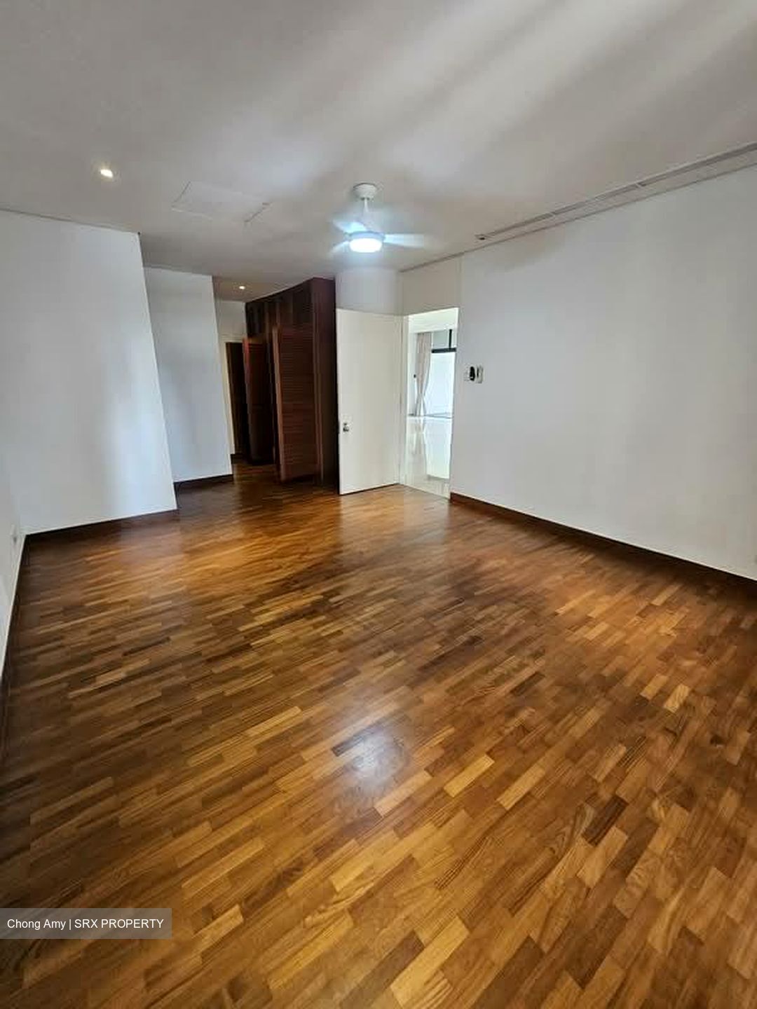 The Colonnade (D10), Condominium #550657791